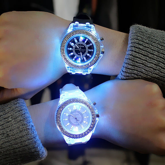 LED Flash Luminous Watch Personality trends students lovers jellies men's watches light Wrist Watches reloj mujer часы женские